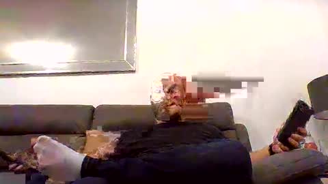 Snapshot of anonymous_chub chatting on June 7, 2026, 6:22 pm Anonymous Chub online show from June 7, 2026, 6:22 pm