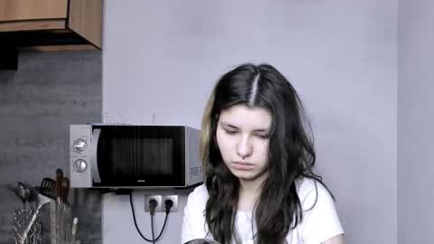 Anora online show from March 15, 2026, 9:10 pm