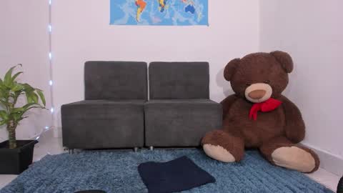 Jordan Mateo online show from December 17, 2025, 9:37 am