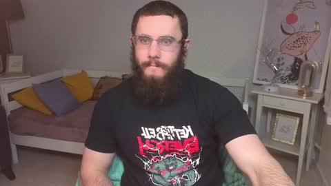 Ant online show from April 3, 2026, 5:44 pm