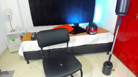       online show from January 25, 2025, 2:04 am