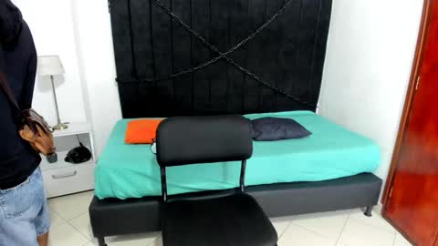       online show from September 20, 2025, 12:33 am