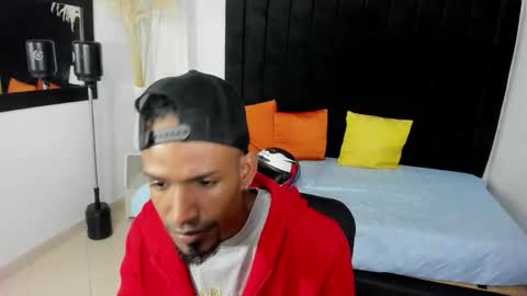       online show from November 2, 2025, 11:29 pm