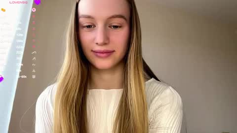 Viktoria online show from May 13, 2026, 3:31 pm