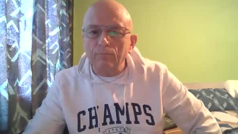 Snapshot of antmatt2025 chatting on November 3, 2025, 9:32 am antmatt2025 online show from November 3, 2025, 9:32 am