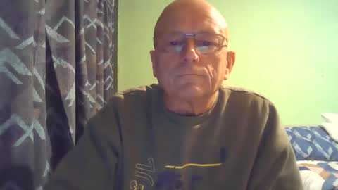 Snapshot of antmatt2025 chatting on November 27, 2025, 5:48 pm antmatt2025 online show from November 27, 2025, 5:48 pm