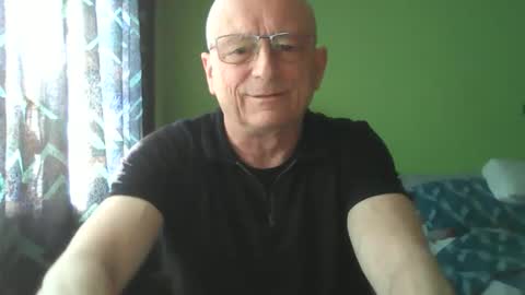 antmatt2025 online show from April 9, 2026, 4:56 pm
