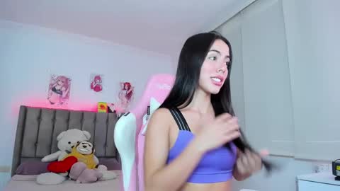 Snapshot of antonella_28_ chatting on January 13, 2025, 7:53 pm Antonella online show from January 13, 2025, 7:53 pm