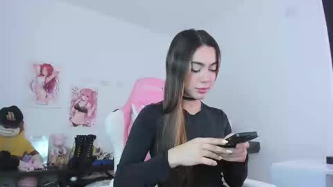 Snapshot of antonella_28_ chatting on October 3, 2025, 8:39 pm Antonella online show from October 3, 2025, 8:39 pm