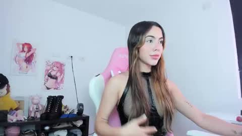 Snapshot of antonella_28_ chatting on October 6, 2025, 8:39 pm Antonella online show from October 6, 2025, 8:39 pm