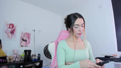 Snapshot of antonella_28_ chatting on October 16, 2025, 8:54 pm Antonella online show from October 16, 2025, 8:54 pm