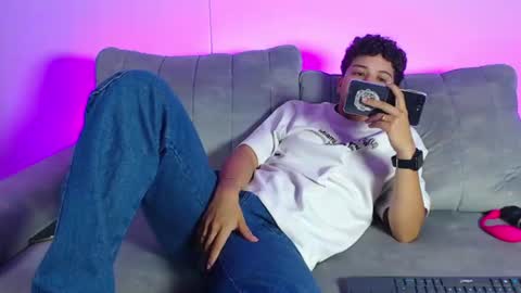 anto ford02 online show from June 18, 2026, 6:24 am