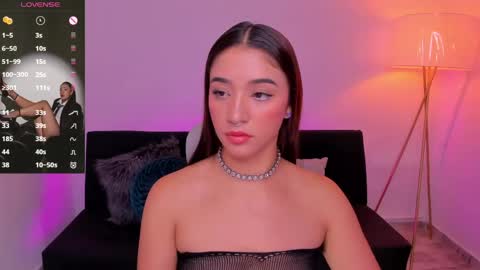 Antonella Grayy  online show from May 15, 2026, 12:23 pm