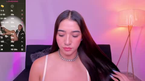  Antonella Grayy  online show from May 20, 2026, 12:11 pm
