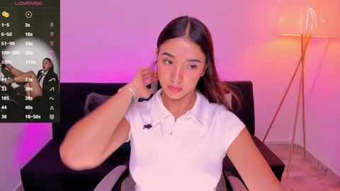  Antonella Grayy  online show from May 27, 2026, 9:34 pm