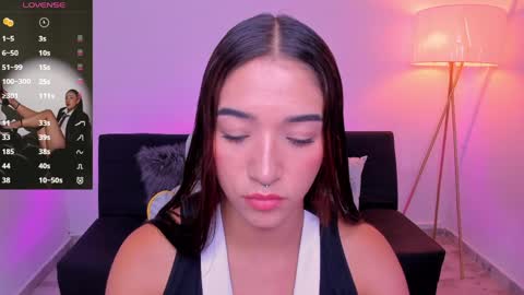  Antonella Grayy  online show from May 30, 2026, 9:45 pm
