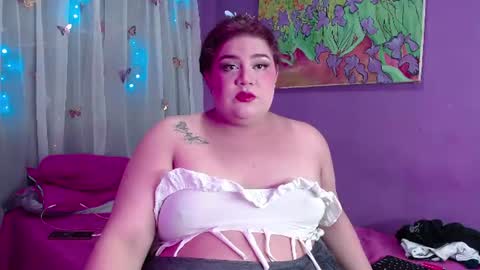 Snapshot of antonella_hotkiss chatting on July 16, 2026, 12:33 pm Antonella online show from July 16, 2026, 12:33 pm