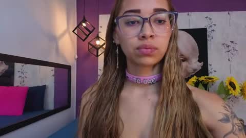 Snapshot of antonella_mc chatting on April 29, 2026, 11:58 am Antonella online show from April 29, 2026, 11:58 am
