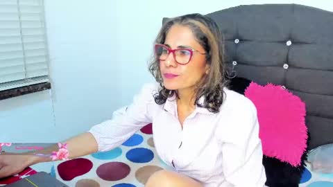 antonella_rizzo01 online show from June 27, 2026, 1:21 am