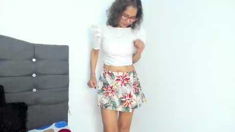 antonella_rizzo01 online show from July 3, 2026, 10:49 pm