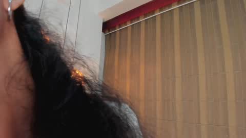 AntonellaHall  online show from February 4, 2025, 12:11 pm