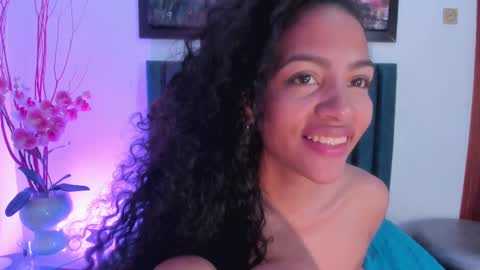 AntonellaHall  online show from February 27, 2025, 6:09 pm