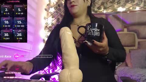 Snapshot of antonellahill_ chatting on February 5, 2026, 1:32 am Antonella GTM- 5 1800 0300am online show from February 5, 2026, 1:32 am