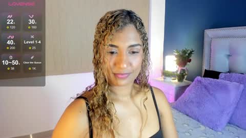 Sarah online show from December 18, 2024, 3:22 pm