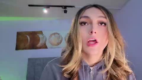  Antonella online show from June 22, 2026, 8:28 pm