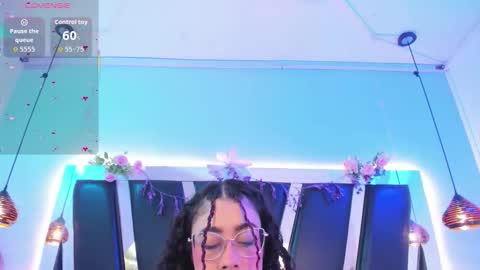 Snapshot of antonellepiercee chatting on February 27, 2026, 10:48 am A N T O N E L L E online show from February 27, 2026, 10:48 am