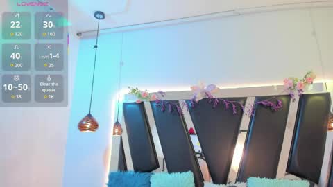 A N T O N E L L E  online show from April 9, 2026, 11:26 am