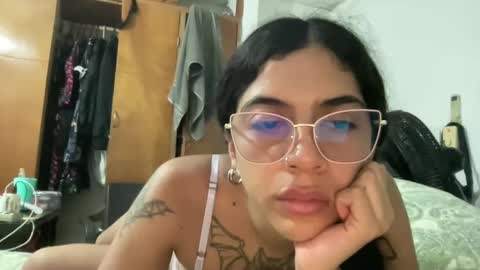 Snapshot of antoniabloom chatting on December 15, 2024, 5:34 am Antonia online show from December 15, 2024, 5:34 am