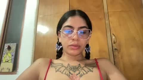 Snapshot of antoniabloom chatting on February 25, 2025, 10:50 pm Antonia online show from February 25, 2025, 10:50 pm