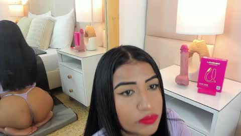 Snapshot of antoniaross chatting on March 31, 2026, 12:05 pm Antonia online show from March 31, 2026, 12:05 pm