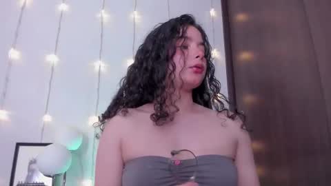 Antonia online show from September 29, 2025, 2:16 am