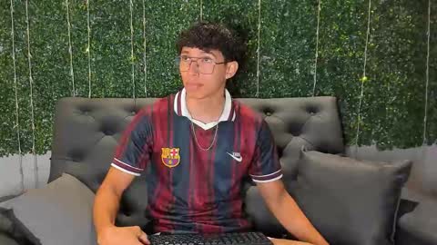 Antonio online show from December 17, 2025, 12:55 pm