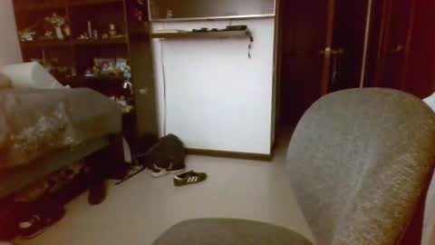 Snapshot of antonio_ricci chatting on February 3, 2025, 6:13 am antonio_ricci online show from February 3, 2025, 6:13 am