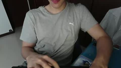 Snapshot of antonio_ricci chatting on September 15, 2025, 5:29 am antonio_ricci online show from September 15, 2025, 5:29 am