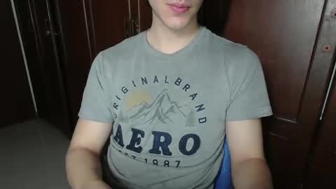 Snapshot of antonio_ricci chatting on October 13, 2025, 12:43 am antonio_ricci online show from October 13, 2025, 12:43 am