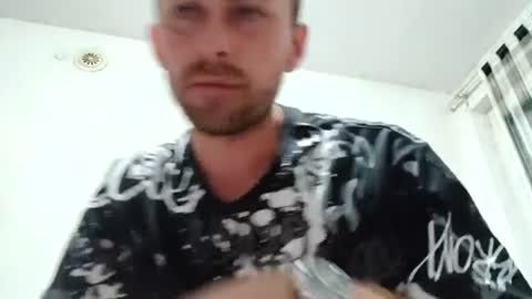 Snapshot of antonioanastasov27 chatting on August 6, 2026, 2:35 am antonioanastasov27 online show from August 6, 2026, 2:35 am