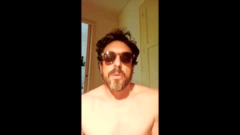 antoniovictory online show from March 31, 2026, 8:04 am