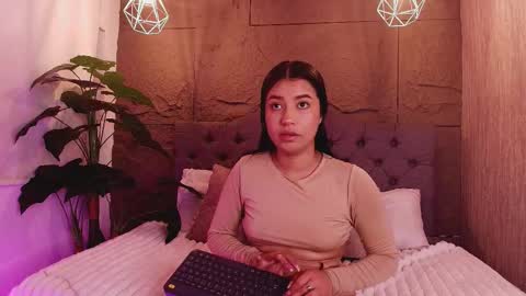 Antonella online show from February 13, 2026, 5:14 am