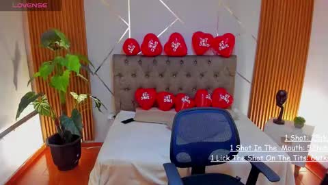 Antonella online show from February 14, 2026, 4:53 am