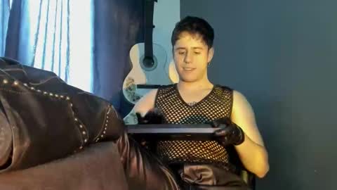 antonnello_ online show from December 19, 2025, 4:14 pm