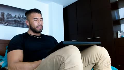 Snapshot of antonydangelo chatting on January 12, 2025, 3:17 am ANTONY D ANGELO online show from January 12, 2025, 3:17 am