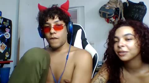 AnuarDHM online show from November 6, 2025, 5:47 pm