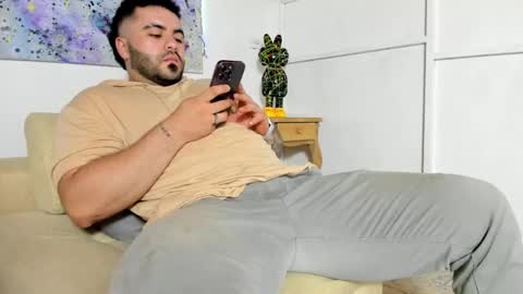 Snapshot of anubislogan chatting on September 8, 2025, 7:13 pm Anubislogan online show from September 8, 2025, 7:13 pm