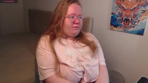 Anya Muna online show from December 7, 2024, 6:04 pm