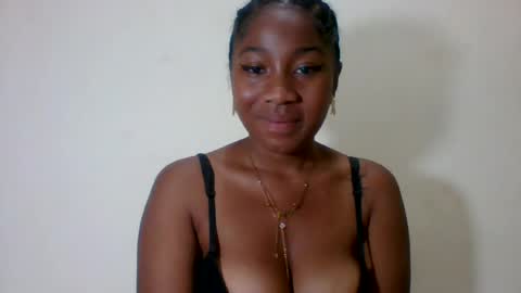 Snapshot of anyah_love chatting on July 27, 2026, 2:02 pm anyah_love online show from July 27, 2026, 2:02 pm