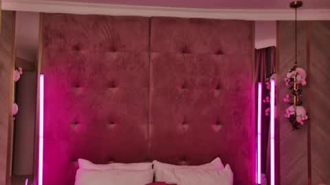 Snapshot of anyalovx chatting on February 21, 2025, 10:37 pm Anya online show from February 21, 2025, 10:37 pm